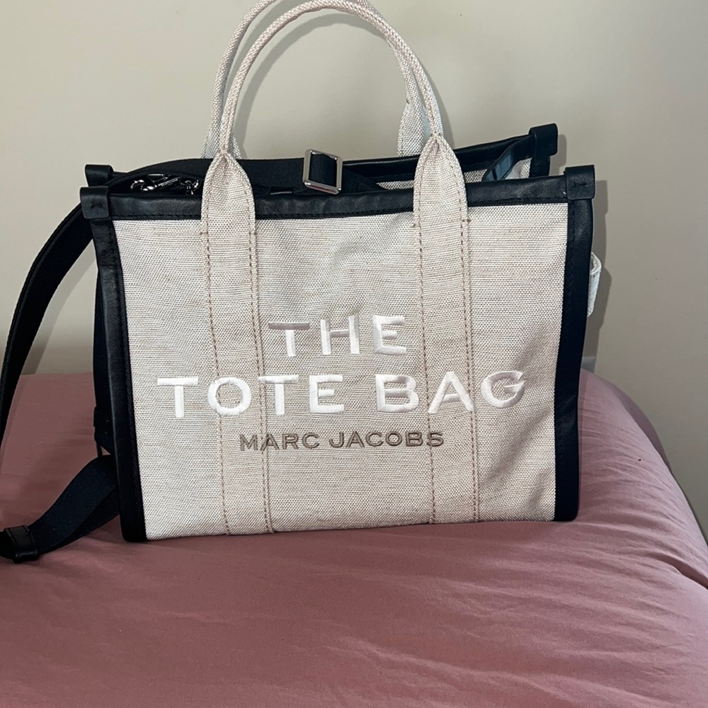 Marc Jacobs The Tote Bag